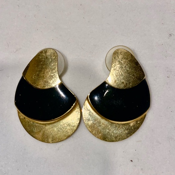 Earrings - Picture 2 of 2